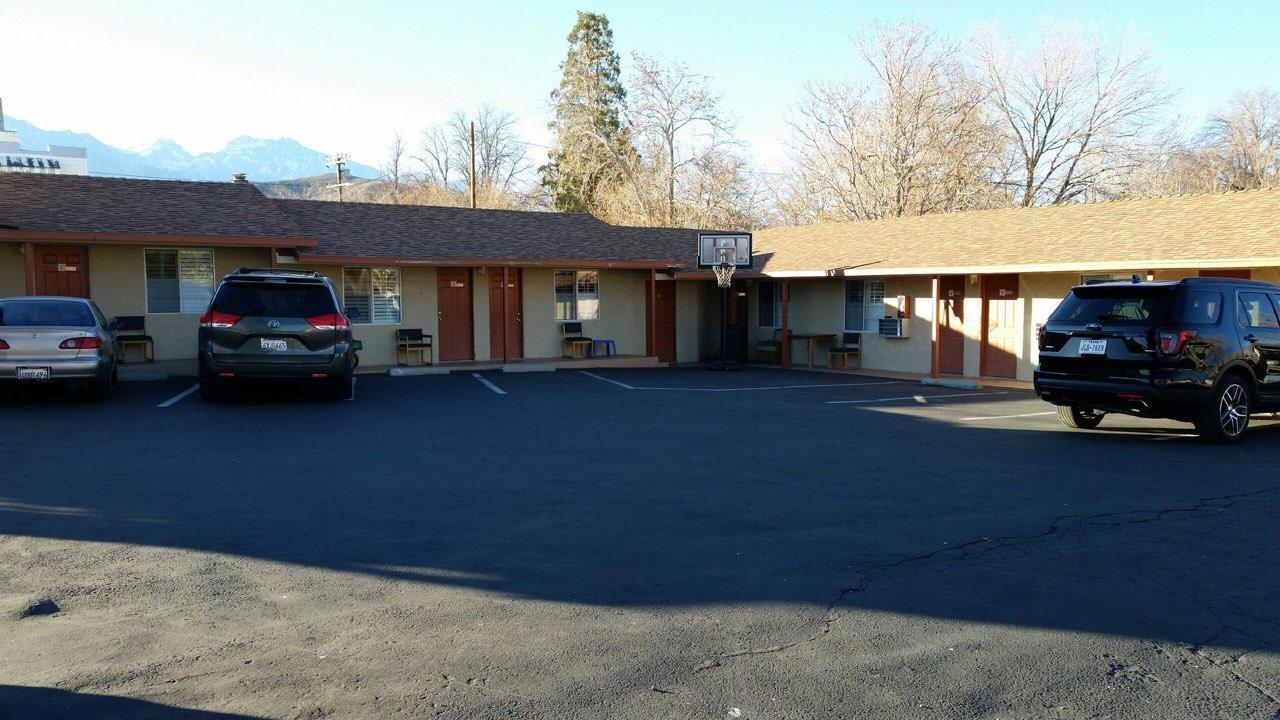 Timberline Motel Lone Pine Exterior photo
